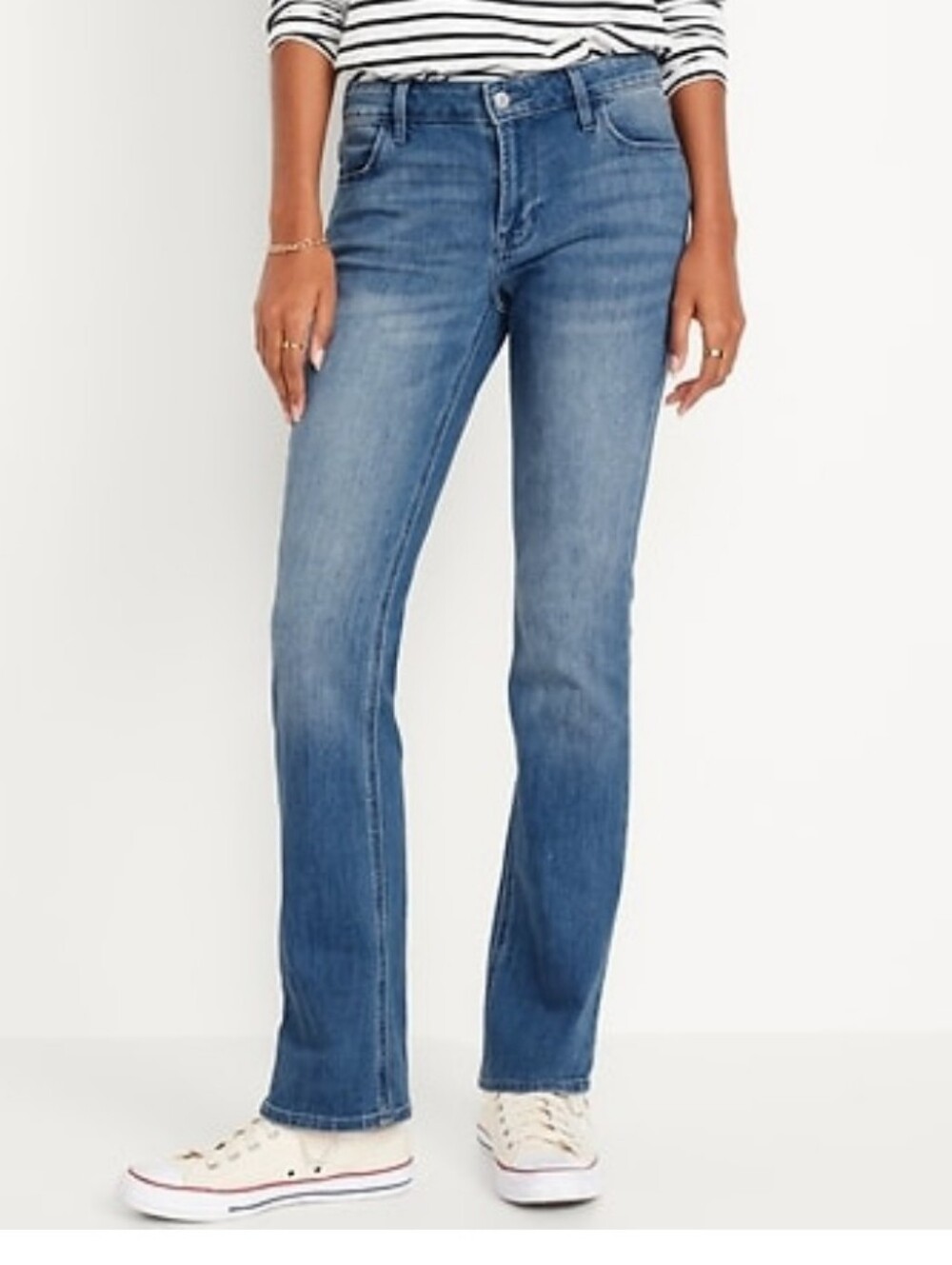 Old Navy Women’s Mid-Rise Wow Boot-Cut Jeans in Medium Blue, Size 14